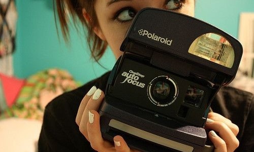  Девушка с Polaroid