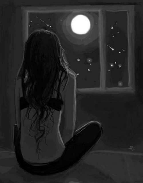 девушка сидит в позе лотоса и смотрит в окно на луну
